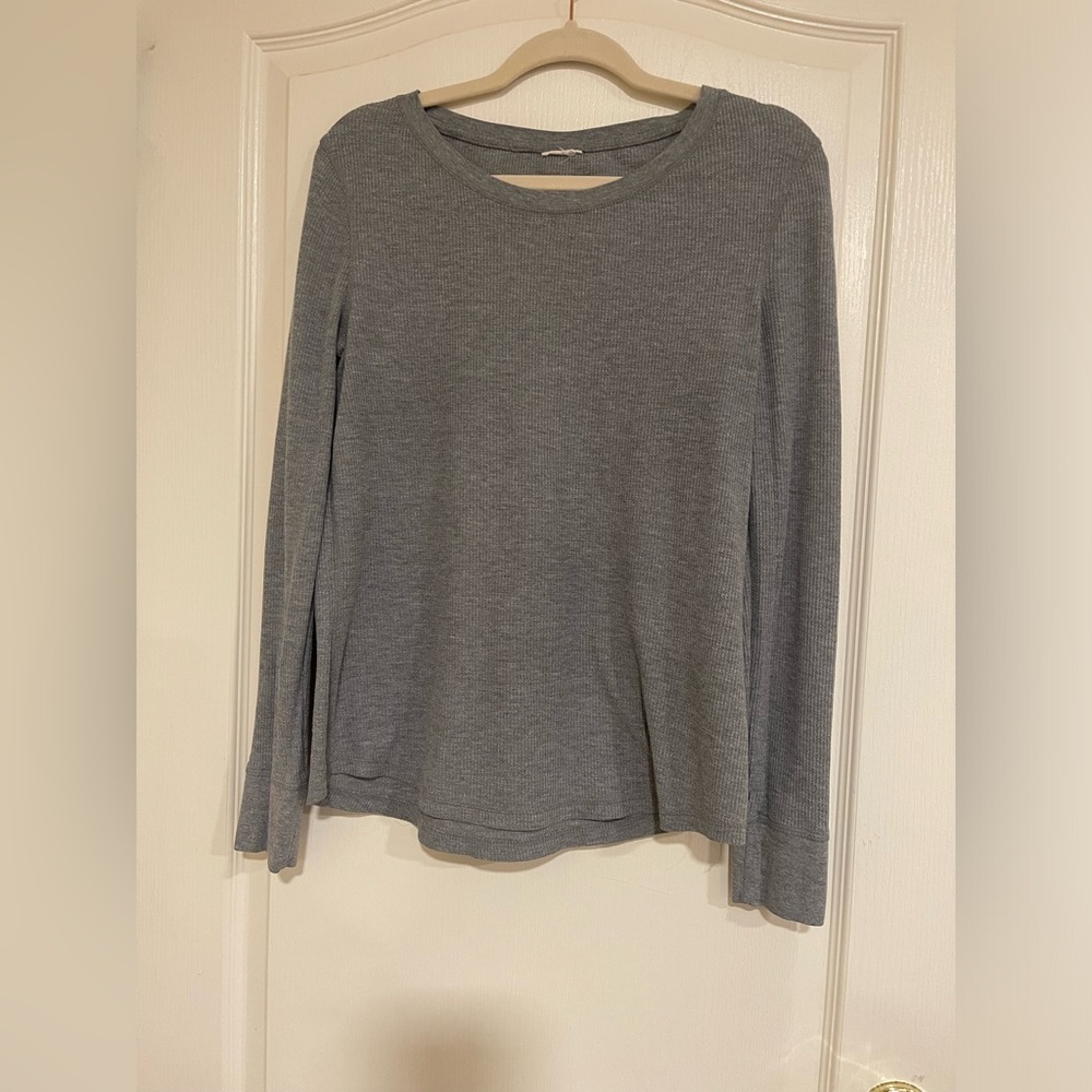 Grey long sleeve waffle knit top​​​​​
